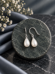 Shell pearl hangings in pure silver