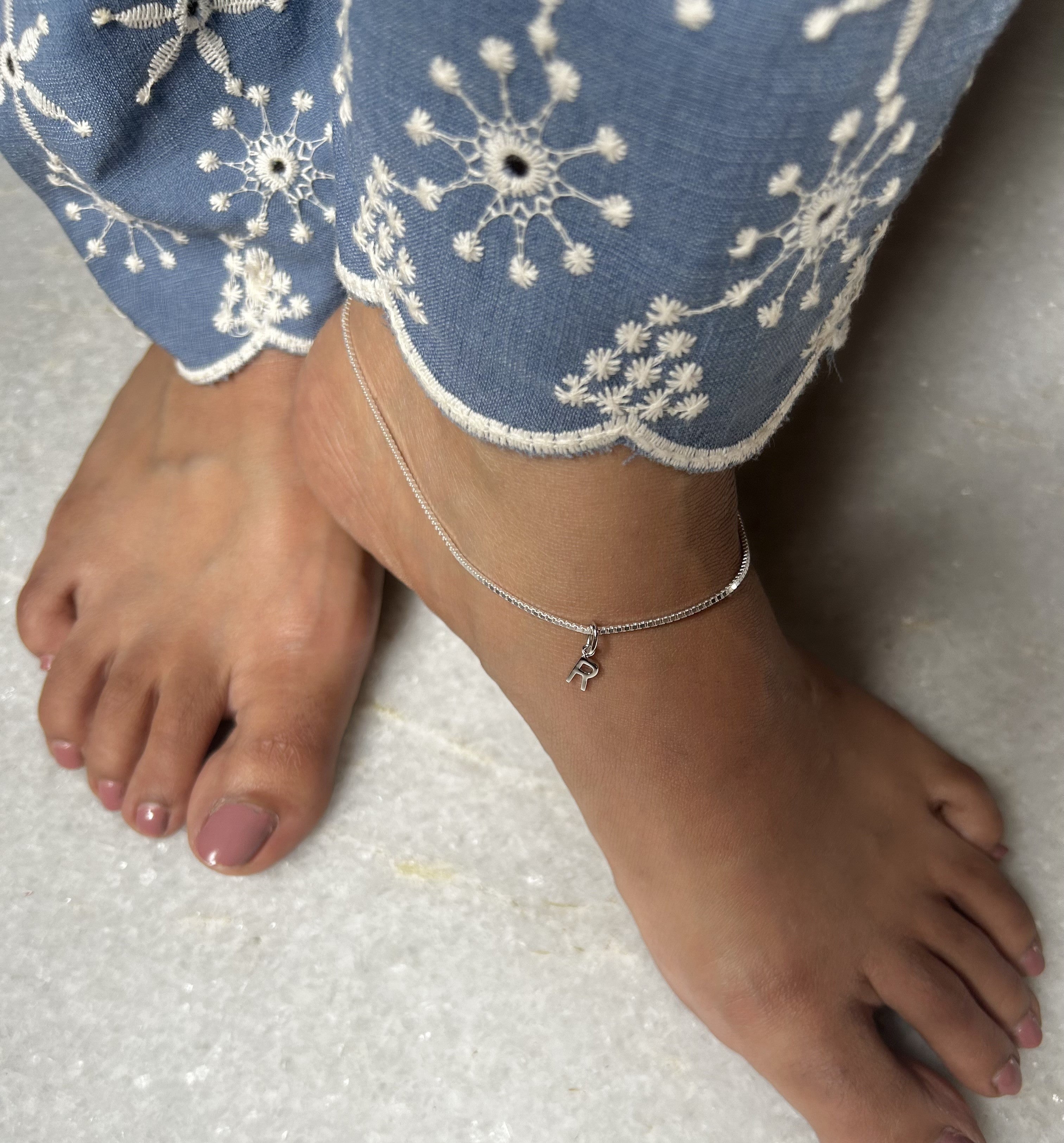 Sleek anklet with Alphabet charm in pure silver