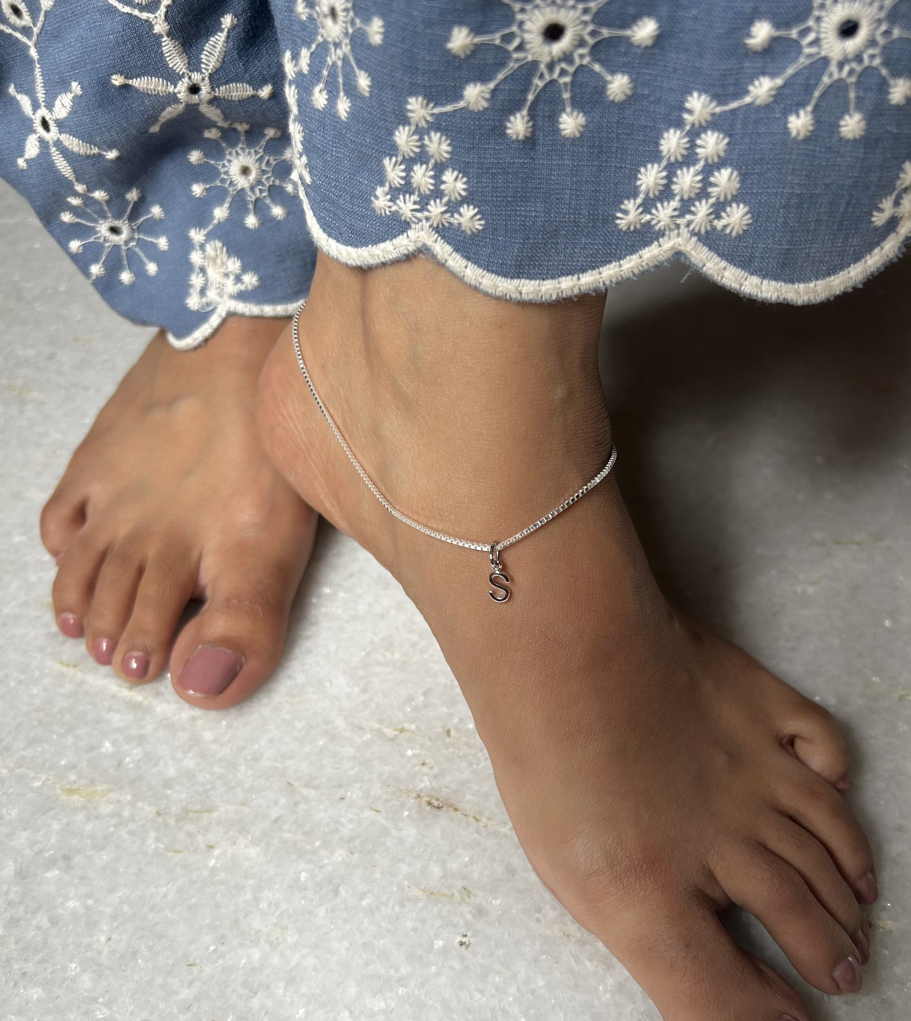 Sleek anklet with Alphabet charm in pure silver