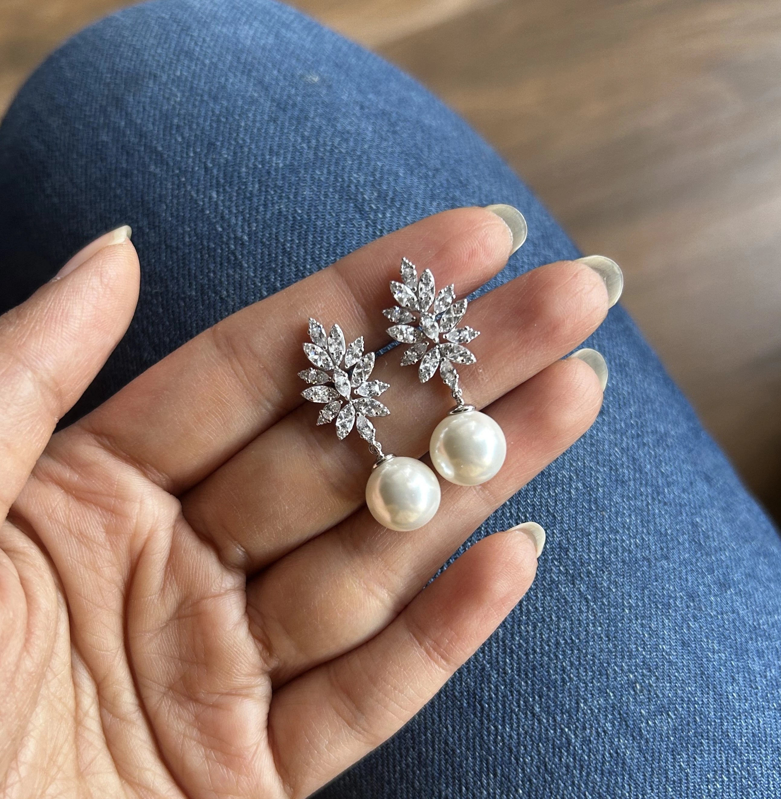 Explosion pattern multi cz studs with pearl drops in pure silver
