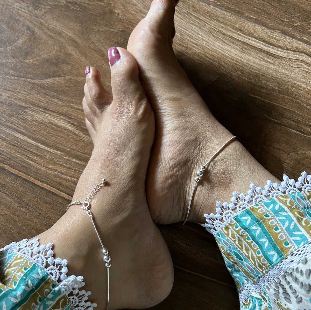Three ball 10.5inch adjustable anklet in pure silver