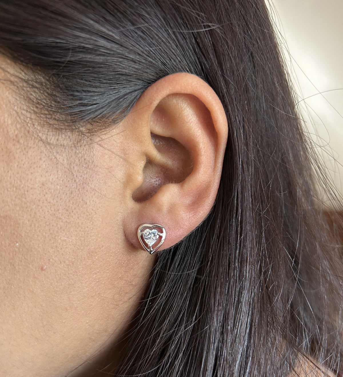 6mm heart cz studs with border in pure silver